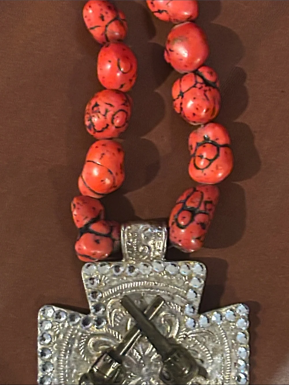 Vintage You &i Bold reddish 2 Guns Bead Necklace w/ Ornate Silver Cross Pendant